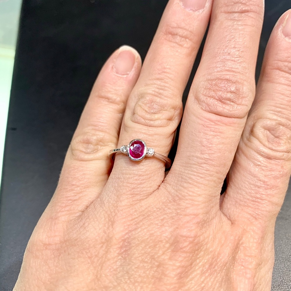 SOLD!!!!Natural Gem Ruby & Diamond 18 KT Custom Made Ring - Picture 5 of 8